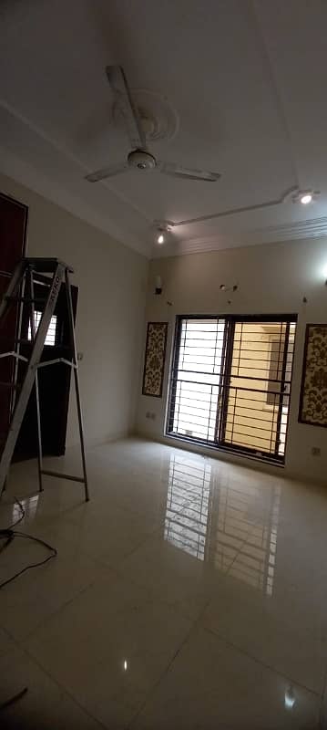 10 Marla Upper Portion For Rent 7