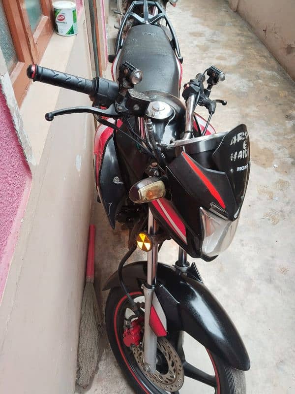 Honda cb 150f original bike hay Kisi say bhi check kar wa lo 0