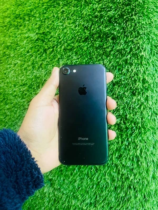 Iphone 7 32GB Pta Approved 0