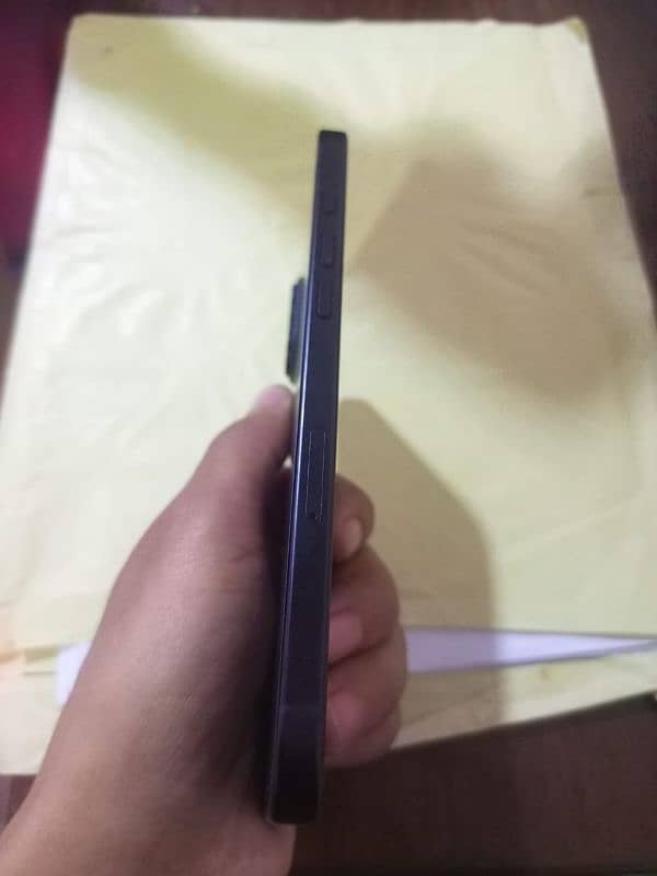 iPhone 16 Plus 128 GB Non PTA (Used for 35 days) 3