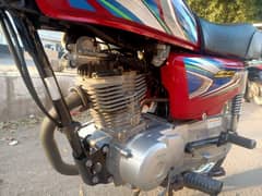 Honda cg 125 Karachi no mint condition seald gari orignal