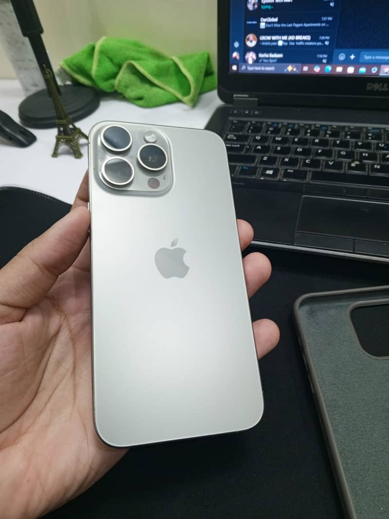 Apple iPhone 15 Pro Max 256GB LLA, NON PTA, Natural Titanium, 10/10 1