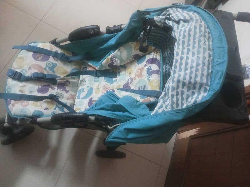 03452222000 baby pram slightly used like new 8