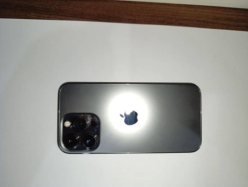 iphone 13 pro / 128gb / pta approved. 4