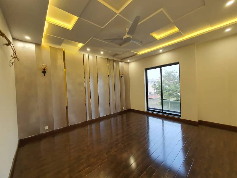 1 Kanal Brand new Upper Portion For Rent In DHA Phase 2,Block R, Lahore. 6