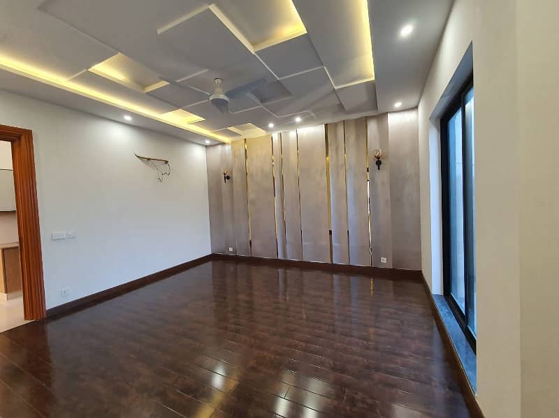 1 Kanal Brand new Upper Portion For Rent In DHA Phase 2,Block R, Lahore. 8