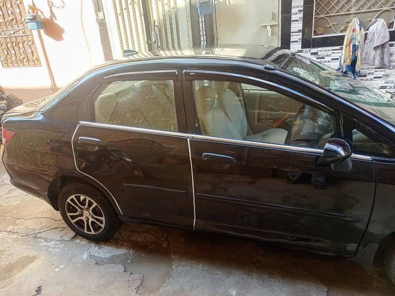 Honda City IDSI 2004                  03244979998 call on this 3