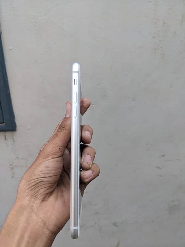 iPhone 8 Plus non approved 1