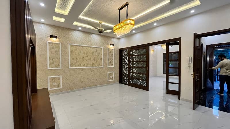 10 Marla Brand New House For Sale Ideal Location Bahria Town 16