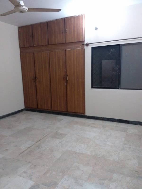 three bed dd 1st floor portion with roof for rent in johar 7