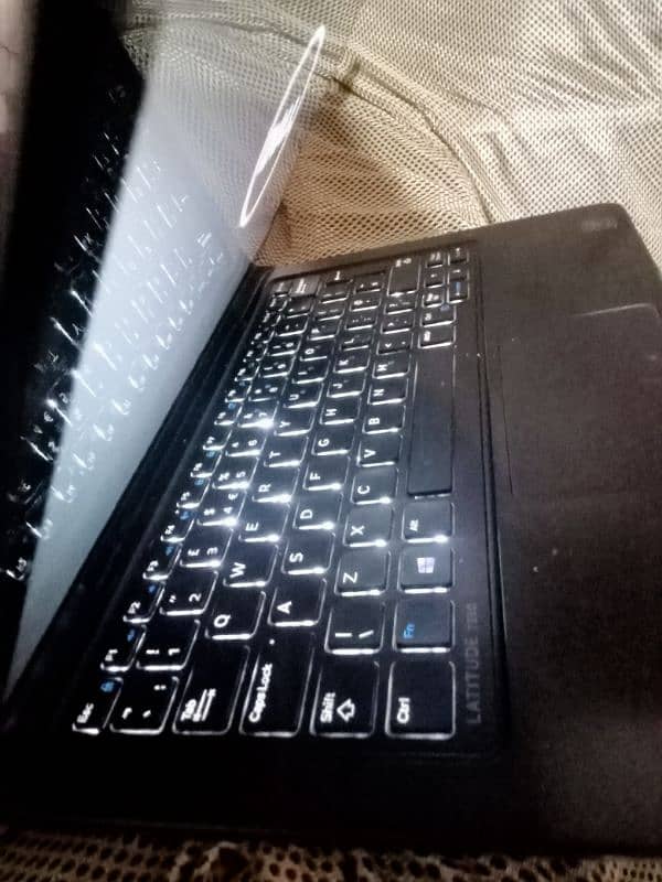 Dell laptop touch screen 7