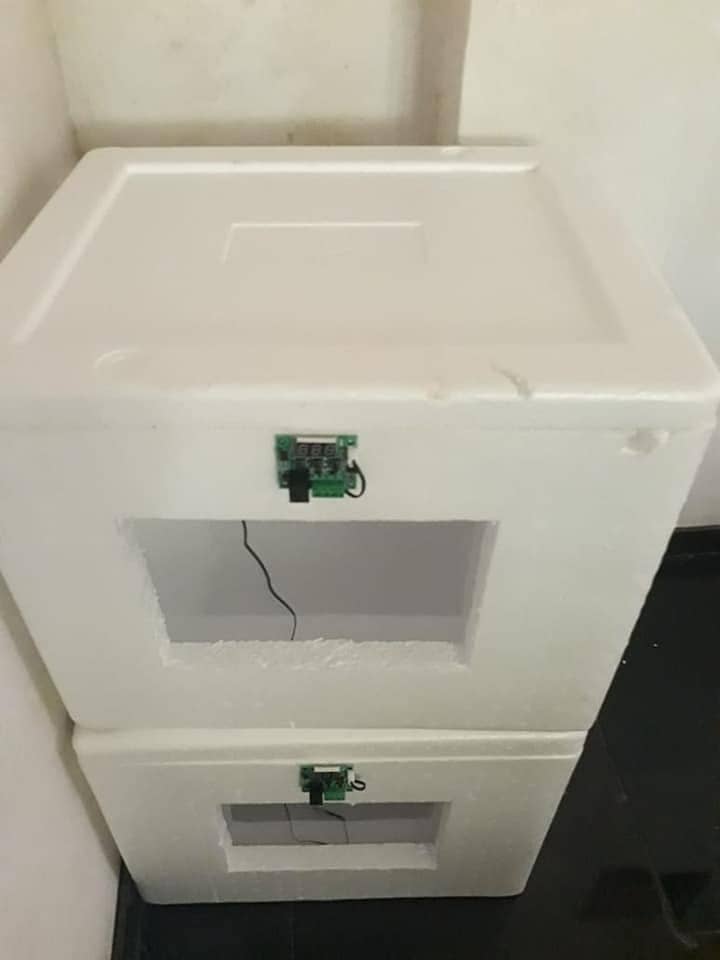 Semi-Automatic 12V Incubators -AC/DC 1