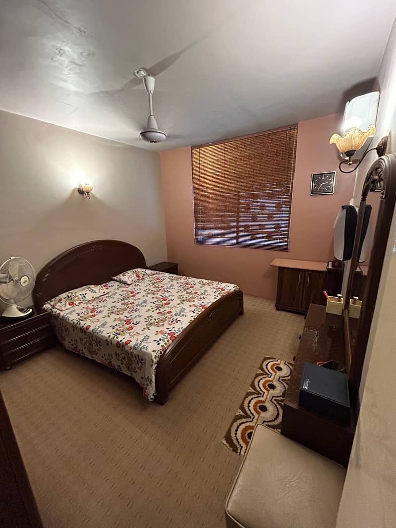 2 Bed DD, 2 Washrooms Fully Furnished Flat (Gulshan Block 13c) 9