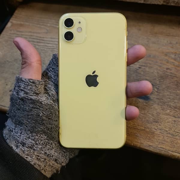 iPhone 11  128GB 0