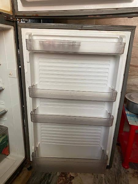 Dawlance Refrigerator For Sale 4