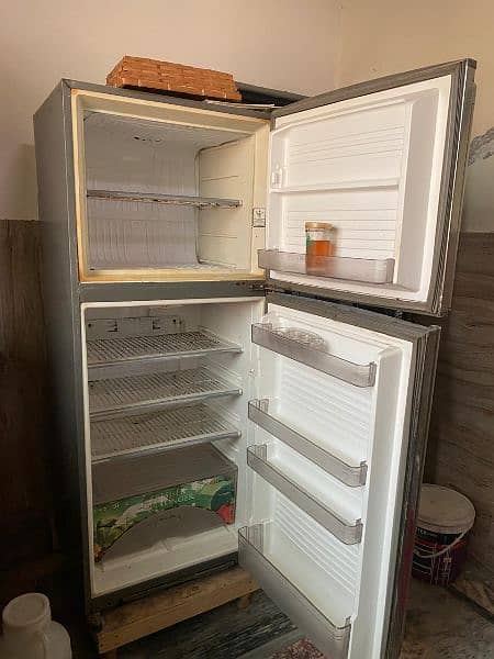 Dawlance Refrigerator For Sale 9