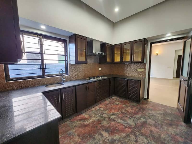 10 Marla Modern Design House For Rent In DHA Phase 7 Lahore. 5