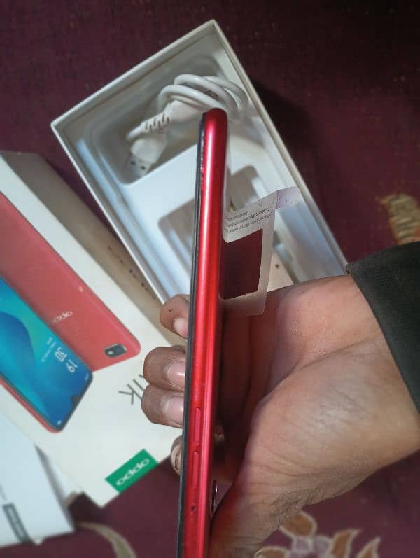 Oppo A1k . argent sell. Contact 03121181088. only Whatsapp 8