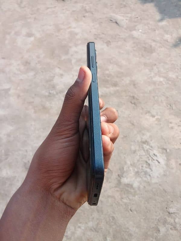 INFINIX HOT 30 PLAY 2