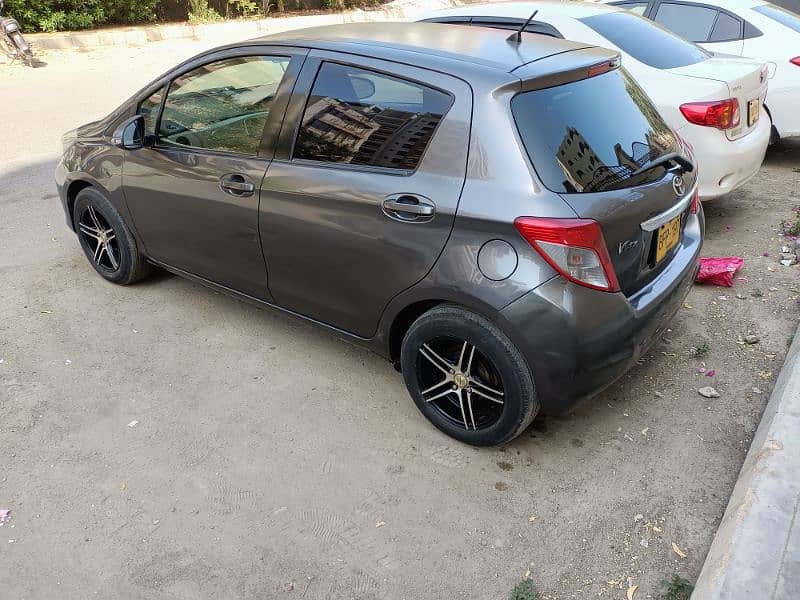 Toyota Vitz 2014 8