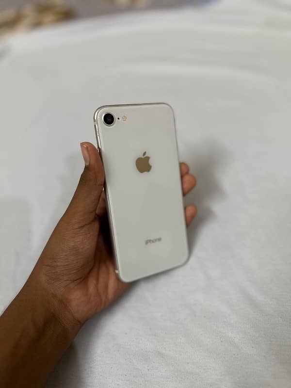 iphone 8 urgent sale pta approved 1