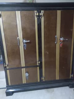 Metal Wardrobe/Cupboard/Almari like Brand New