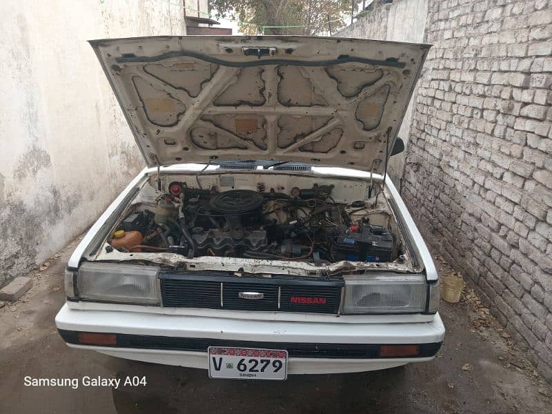 Nissan Sunny 1987 14