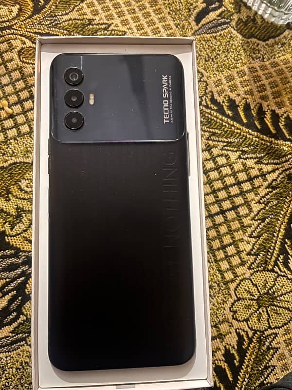 Tecno Spark 8 pro 0