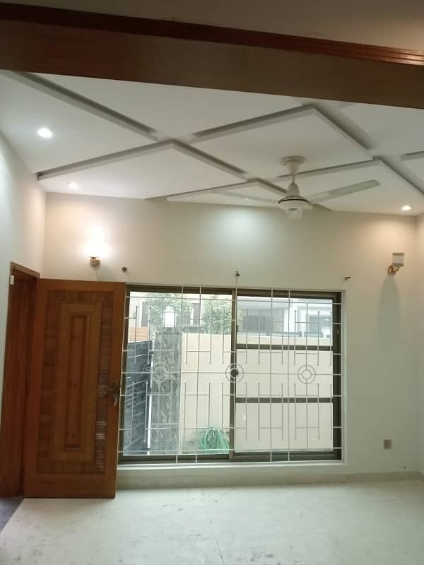 5 Marla House For Sale Near Mcdonald Bahria Town Lhr 9