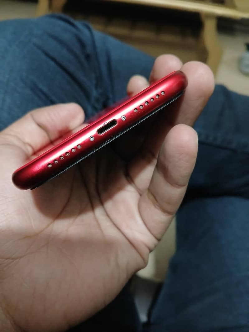 Apple iPhone 11 / Red Colour / Limited Edition / 64gb / Non PTA 3