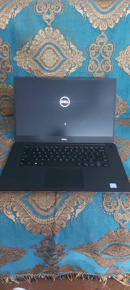 Laptop On Sale, Dell XPS 15 7590 13