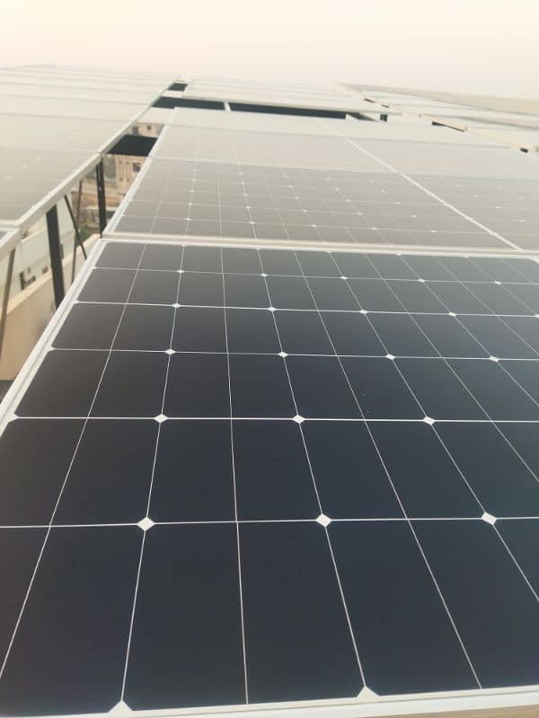 We deal Solar system complete Installation and Cleaning services 9