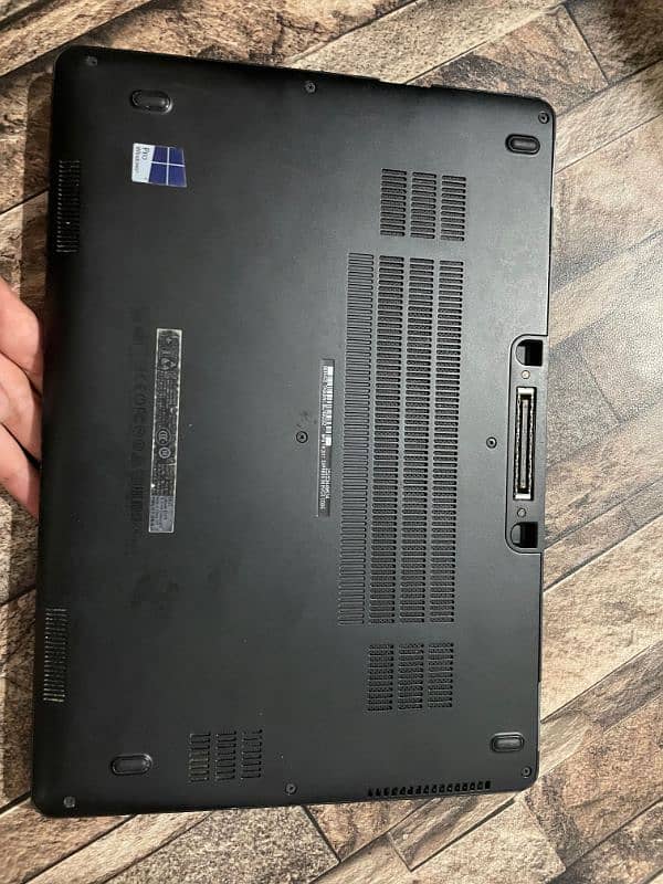 Dell latitude E7470 i5 ,6th gen 3