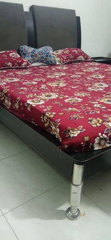 solid wood king size bed 1