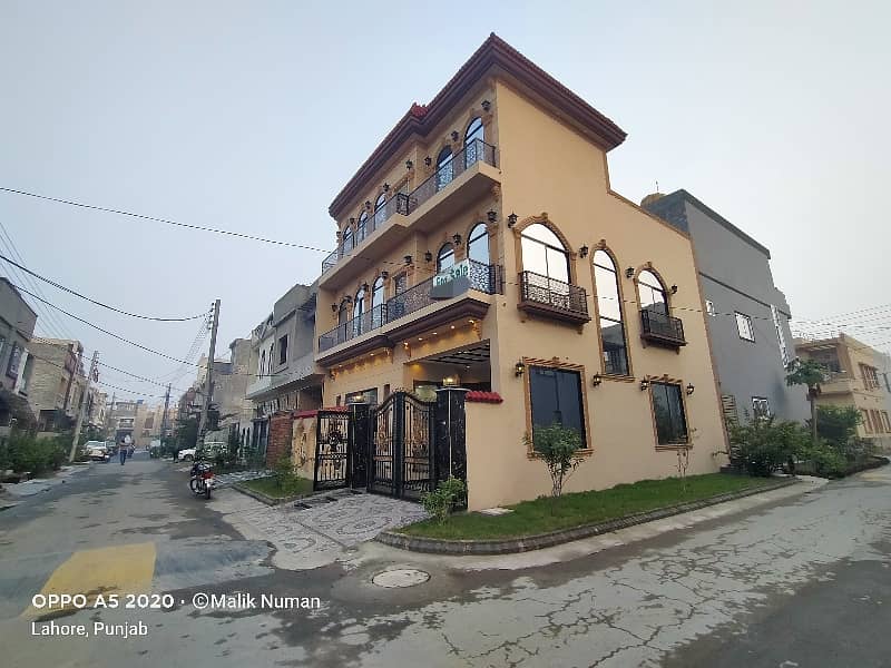 5 Marla Spanish Corner House for Sale in Lahore 2