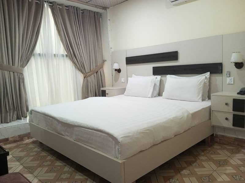 Per day flats studio full furniched apartment available for rent 0