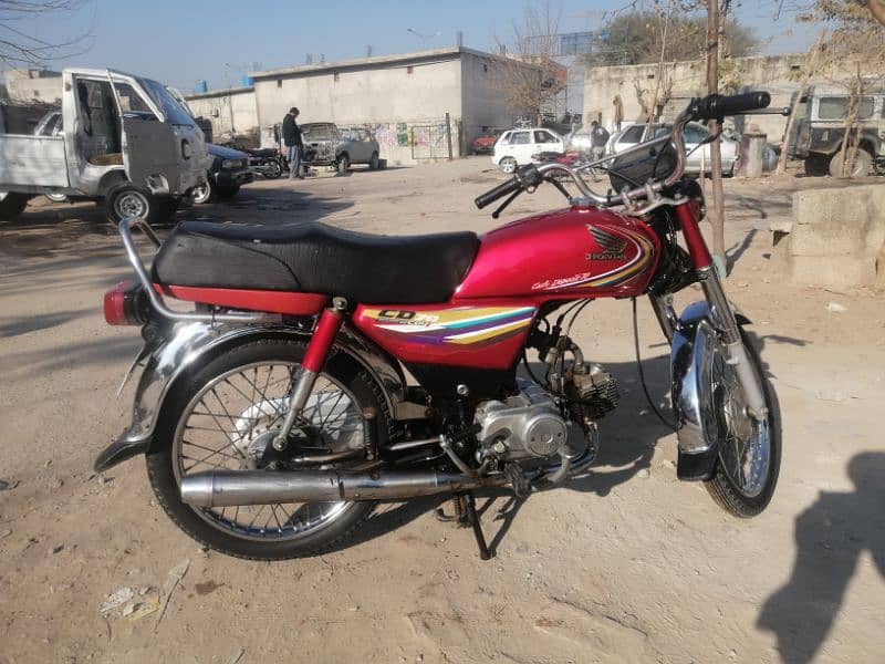 Honda cd 70,2015 isb registered 7