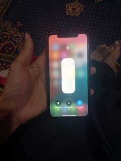 I phone 11 64gb  tune Face Id ok condition normal exchange posibal