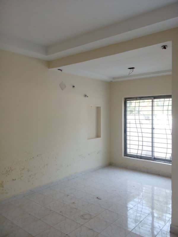 40 Feet Road Beautiful House For Rent In Eden Abad Lahore Main Road Near Ring Road Dha Rahbar Khayaban E Amin 2