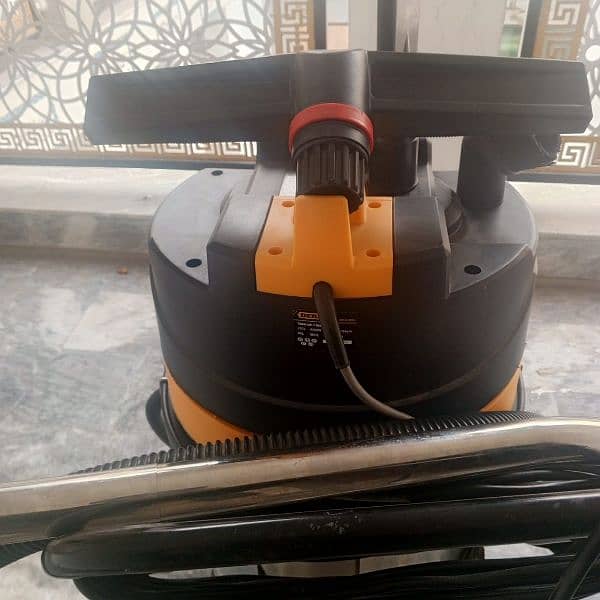 Vacuum cleaner Fresh in new condition 3