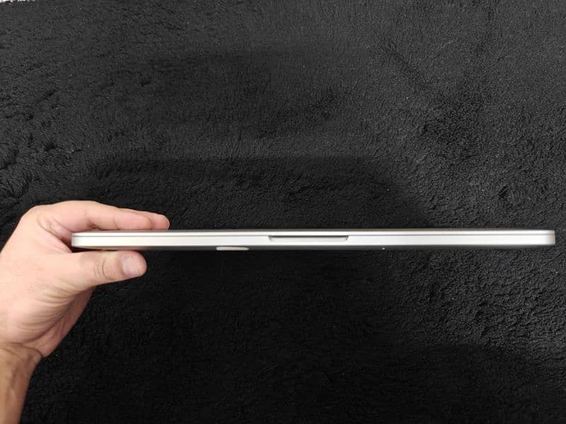 Macbook Pro 2019 touch bar 3