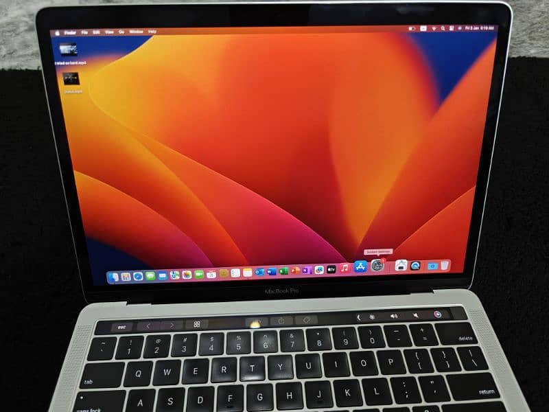 Macbook Pro 2019 touch bar 9