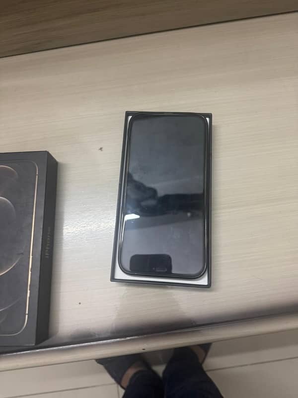 iphone 12 pro max 256gb PTA approved 2