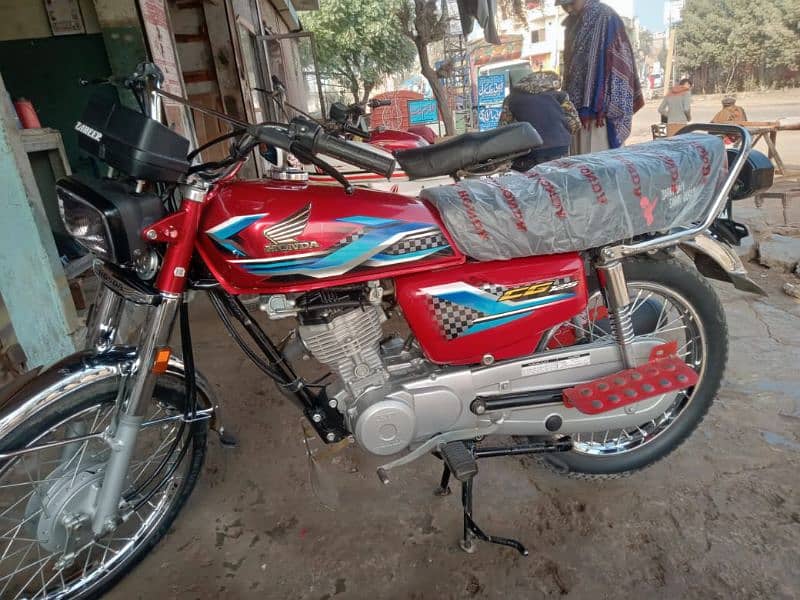 Honda 125 applied for only 1500 km use 2