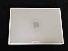 Macbook Air M2 512GB Complete Box