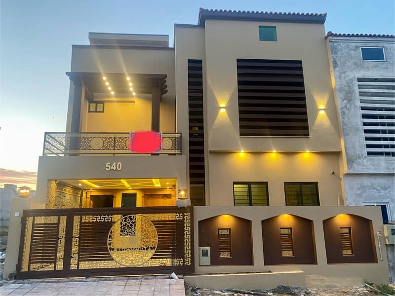 Brand new House for sale,bahria town phase 8 Ali block 2