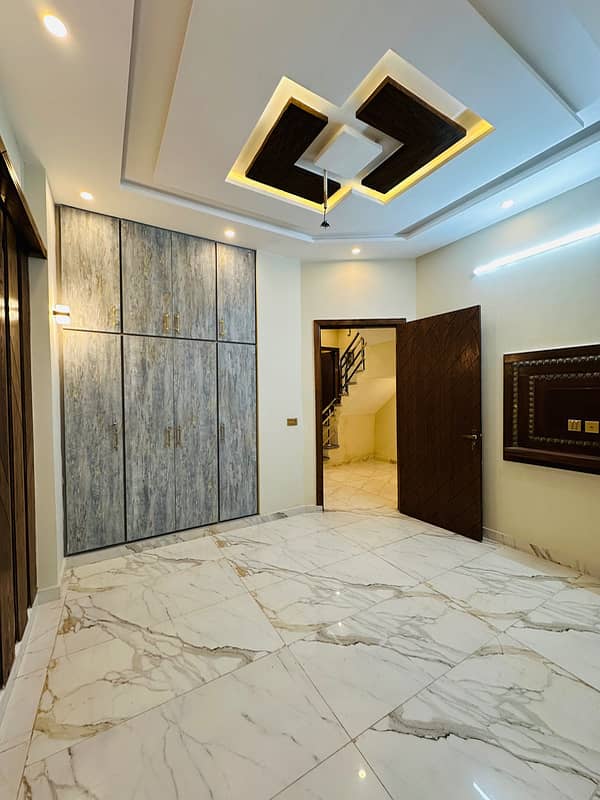 A 788 Square Feet Btand New House In Lahore Is On The Market For sale 6