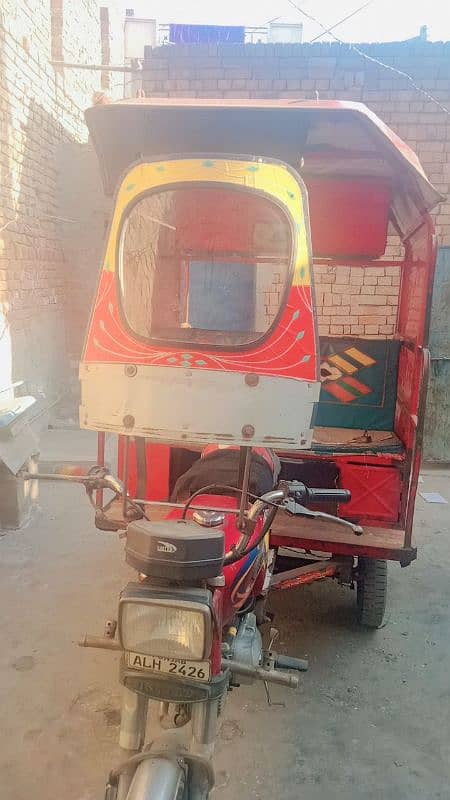 2022 Model riksha good condition 6