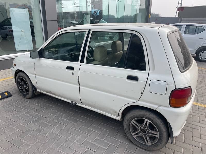 Daihatsu Cuore 2004 1