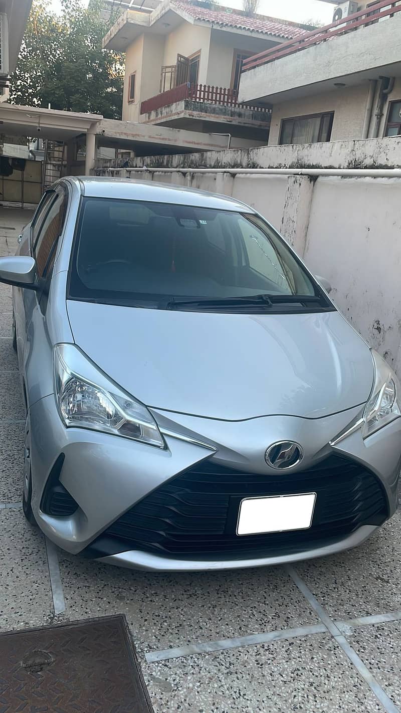 Toyota Vitz 2017 3